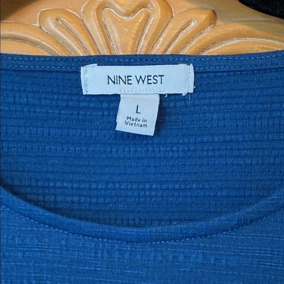 🌟HP🌟Nine West Ruffle Sleeve Top - Picture 4 of 8